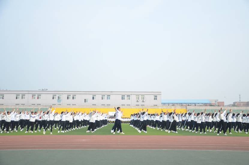 说明: C:\Users\h'p\AppData\Local\Temp\HZ$D.216.2938\HZ$D.216.2943\黄色短剧
广播体操比赛活动圆满落幕\照片\DSC_0441.JPG