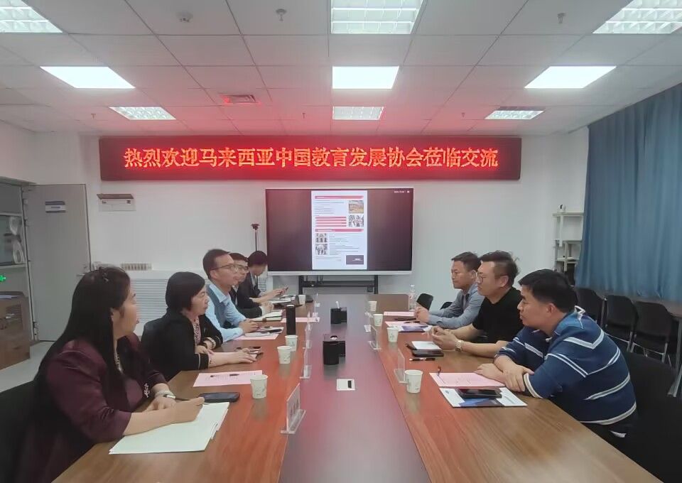 1c42ed84f151745d0c6329fe9b59ca21 1c42ed84f151745d0c6329fe9b59ca21