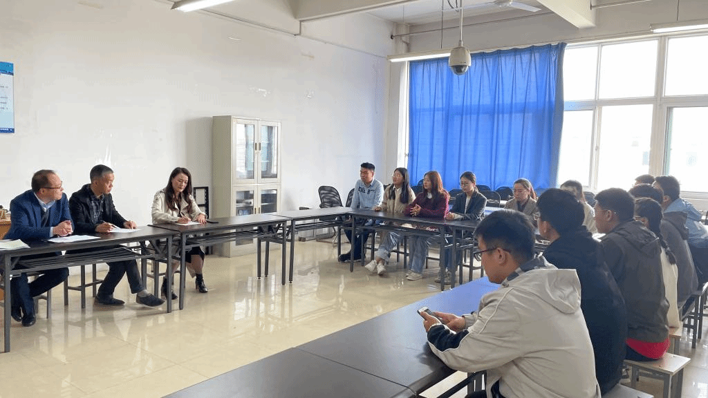 说明: //jwcw.huangsedj.com/__local/7/11/C7/6747F70A90680E6609E7C99F681_95EB6648_12C3A.png