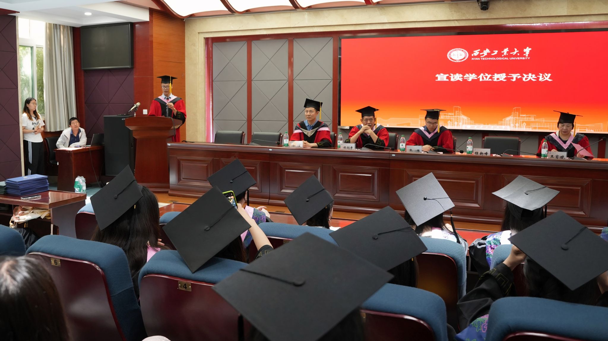 说明: 5b84c07af53b51063000b204f17bcd03